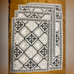 Disney Home Reversible Linen Mickey Mouse Placemats Set of 6 tan and black